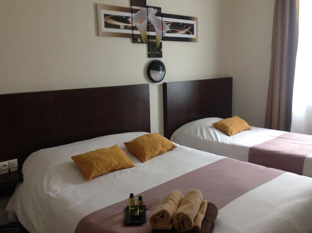 Hotel De La Paix Caen Bilik gambar