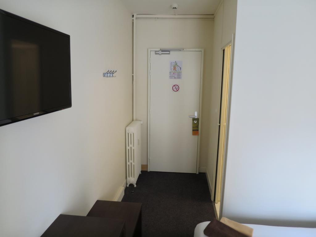 Hotel De La Paix Caen Bilik gambar